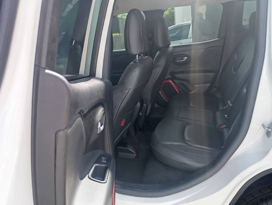 JEEP RENEGADE 2.0 16V TURBO DIESEL TRAILHAWK 4P 4X4 AUTOMÁTICO